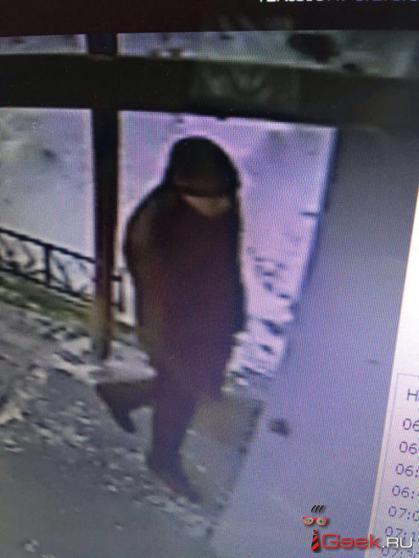 Серовчанин похитил 6000 рублей и ударил женщину