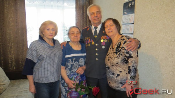 Сотрудники Серовского ОВД и Совет ветеранов поздравили ветеранов следствия с юбилейным профессиональным праздником