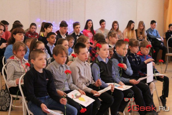 «Пусть поколения помнят»… В Серове ветераны рассказали школьникам о Великой Отечественной войне