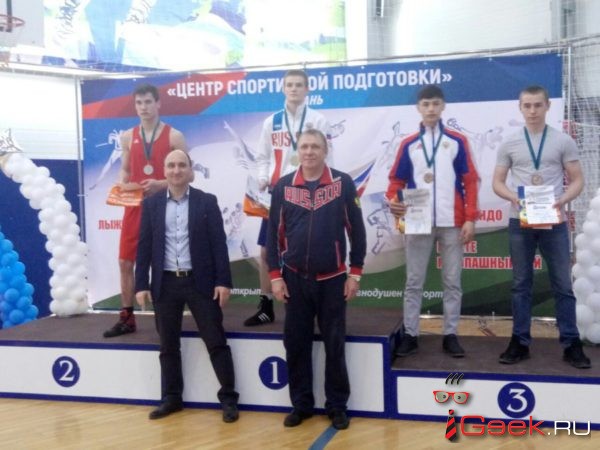 Серовские боксеры завоевали 7 призовых мест на всероссийском турнире в Нягани