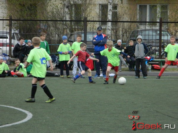 Юные серовские футболисты стали вторыми в борьбе за «Кожаный мяч»